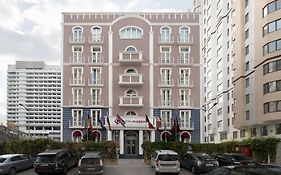 Flowers Hotel